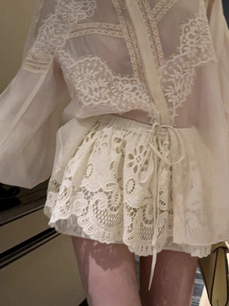 실사 프랑스식 홀로우 아웃 레이스 자수 2026 폭발 레이스업 높음 비율 퍼프 미니 스커트