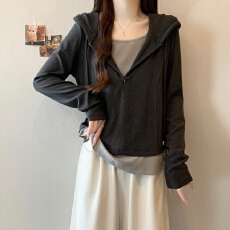 批发实拍~大码假两件连帽t恤女秋季新款打底衫内搭长袖<b class='q'>显瘦</b>上衣