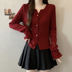 批发实拍~大码红色V领针织衫女<b class='q'>秋</b>冬新款长袖开衫胖mm显瘦打底上衣