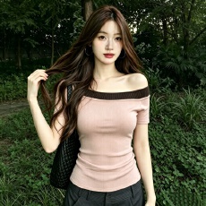 批发大码纯欲风一字肩针织短袖T恤女<b class='q'>夏</b>设计感拼接撞色辣妹上衣
