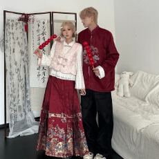 批发情侣套装男女长袖外套 女三件套