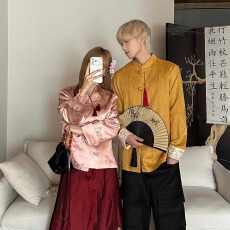 批发一眼惊艳新中式｜蝶舞牡丹马面裙 × 金韵流苏男士外套