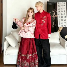 批发新中式情侣装唐装男女国风改良马面裙套装订婚结婚敬酒服两件套