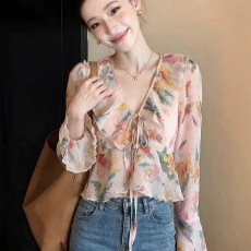 批发新款大码胖妹妹韩版V领碎花雪纺衬衫<b class='q'>喇叭袖</b>娃娃衫上衣