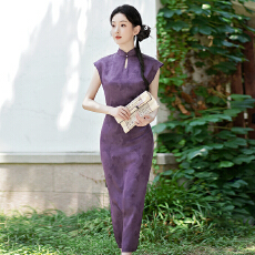 批发实拍  新中式<b class='q'>缎面</b>旗袍修身显瘦气质印花蝴蝶改良旗袍中长款连衣裙