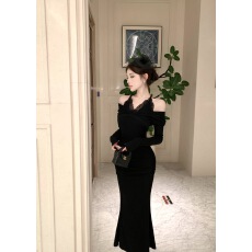 批发【模特实拍】新款气质性感挂脖<b class='q'>露肩</b>收腰<b class='q'>连衣裙</b>