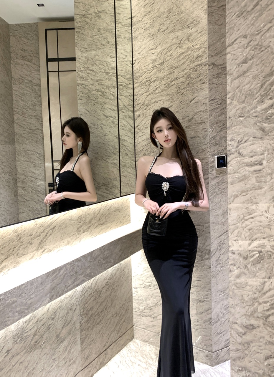 모델 실사 새로운 품격 몸매 가꾸기 슬림해 보이는 무거운 작업 훈련 행침 목 드레스