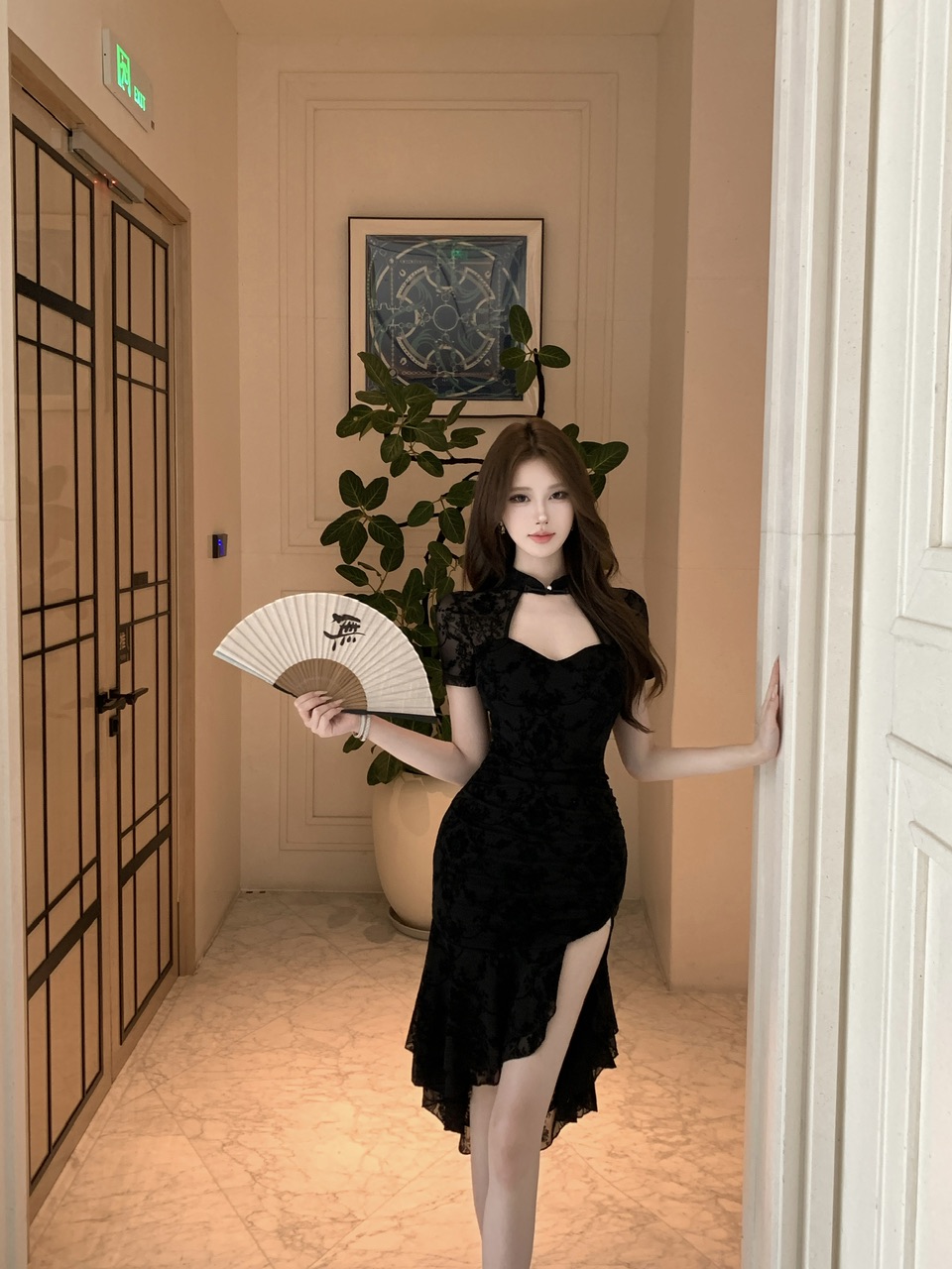모델 실사 새로운 품격 몸매 가꾸기 슬림해 보이는 향상된 버전 섹시함 치파오 드레스