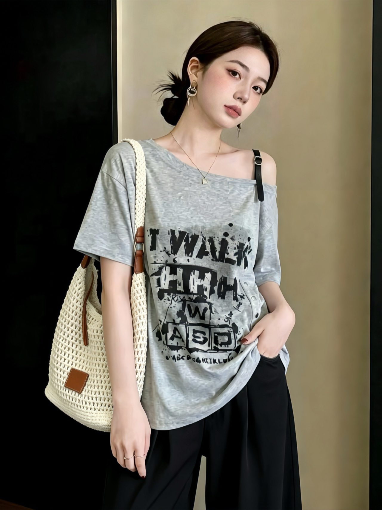 실사 빅 사이즈 여성 의류 아메리칸 비스듬한 어깨 프린트 표지 고기 반팔 티셔츠 여름 새로운 루즈핏 다용도 연령 감소 맨위