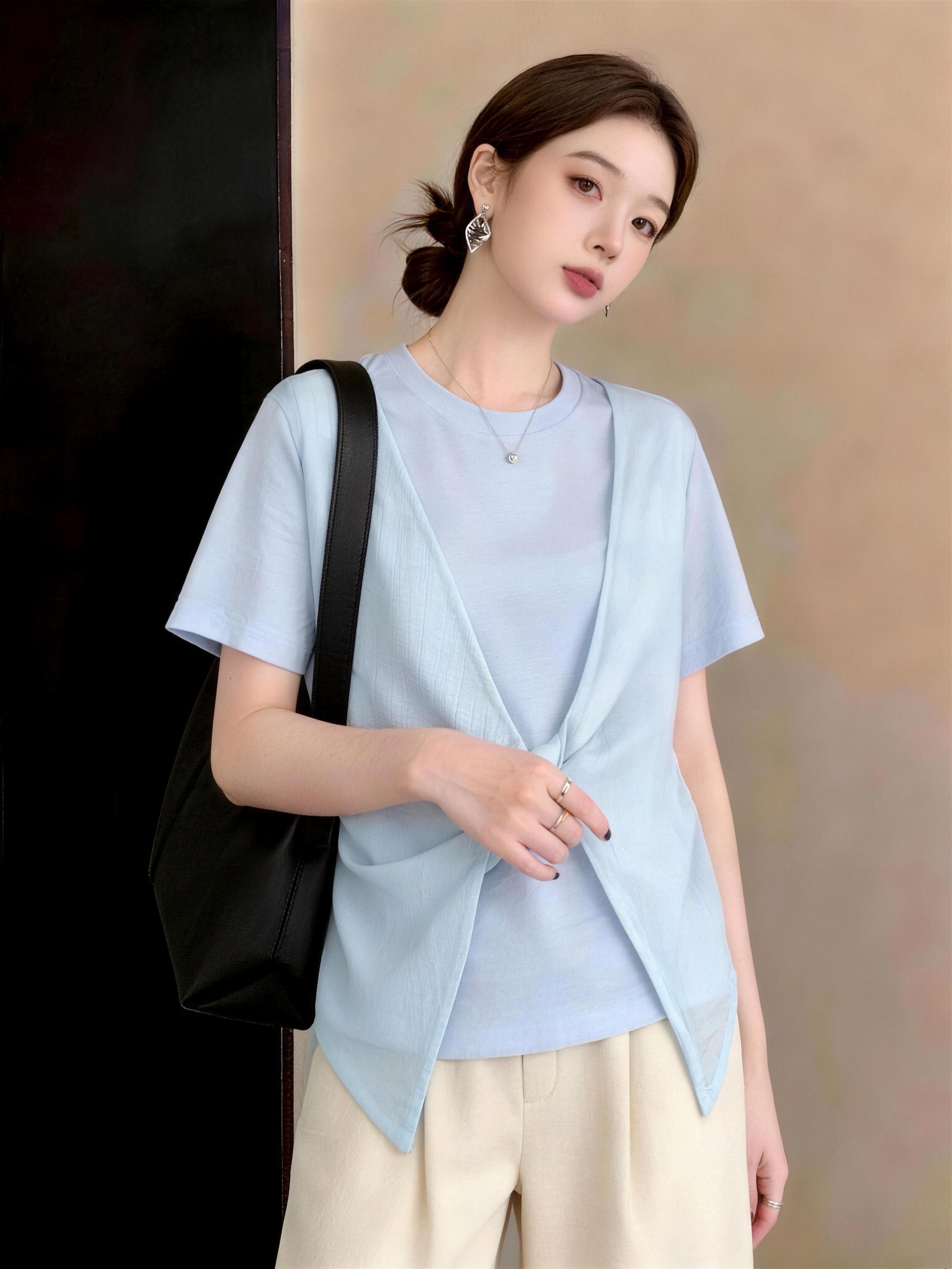 실사 빅 사이즈 여성 의류 여름 새로운 루즈핏 연령 감소 슬림해 보이는 비틀림 페이크 레이어드 표지 배 표지 고기 다용도 반팔 티셔츠