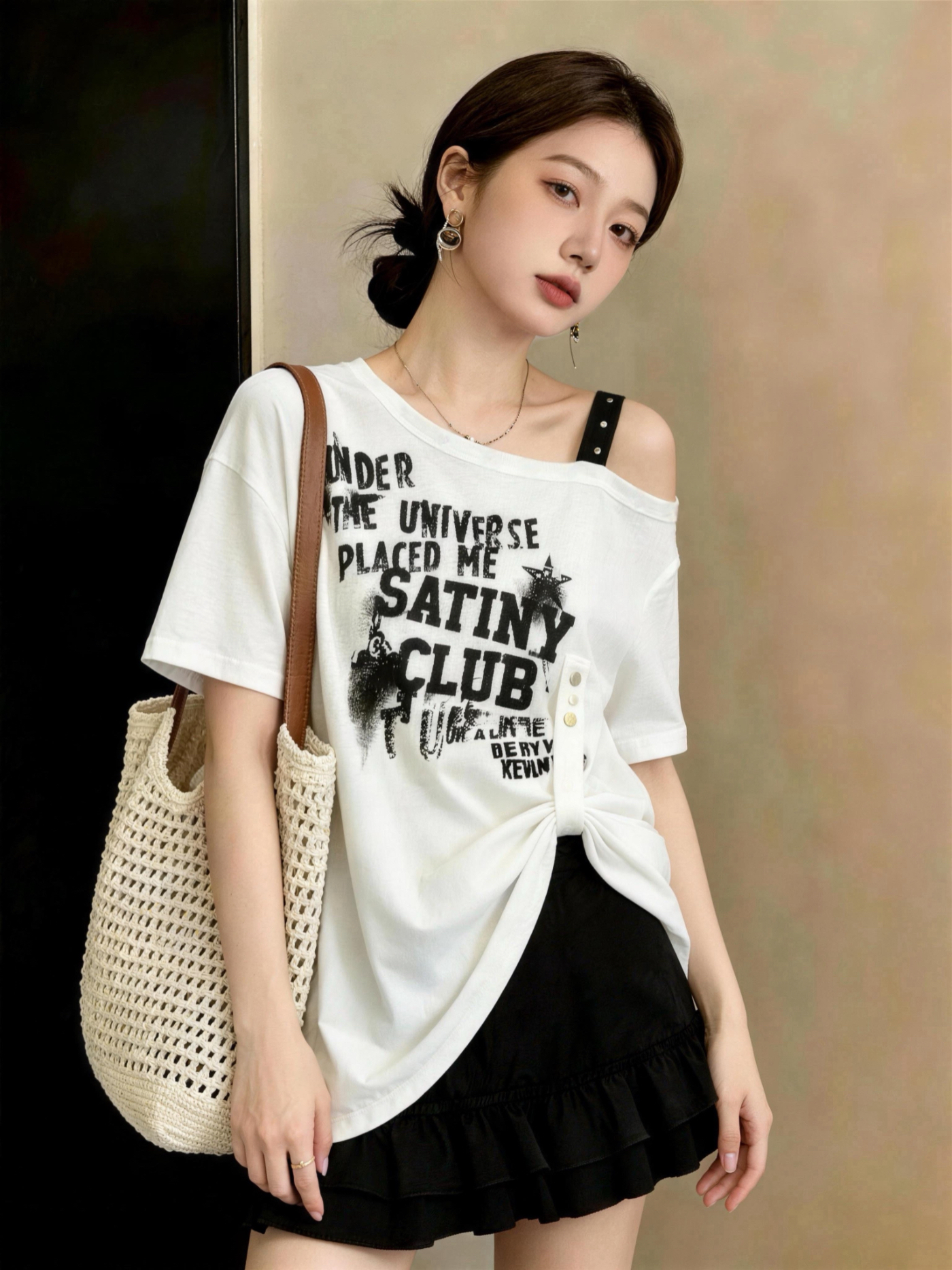 실사 빅 사이즈 여성 의류 여름 통통한 여동생 알파벳 프린트 비스듬한 칼라 오프숄더 티셔츠 풀오버 루즈핏 슬림해 보이는 다용도 맨위