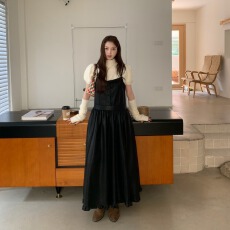 批发有货实拍  韩系泡泡袖兔毛毛衣配袖套复古<b class='q'>吊带</b>皮裙套装