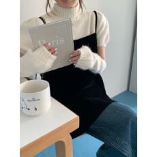 批发有货实拍 韩系复古叠穿丝绒吊带泡泡袖兔毛毛衣配袖套套装