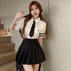 批发实拍 新款学院风设计感短款配领带<b class='q'>白色</b>衬衣+高腰百褶裙女