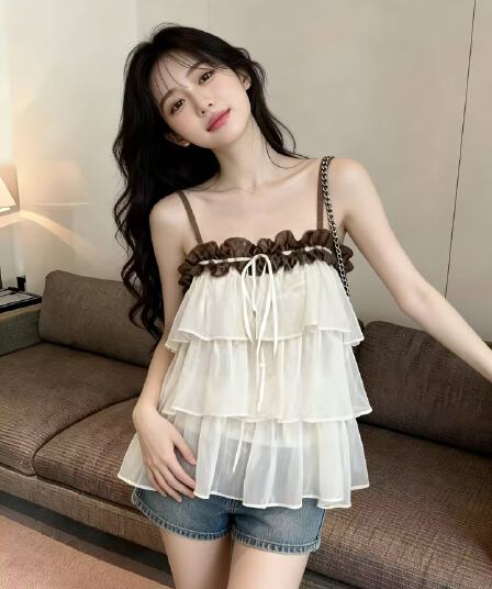 실사 새로운 달콤한 매운맛 튀김 거리 디자인 센스 핀치 Pleat 배색 다중 레이어 연꽃 잎 레이스 슬립 맨위 여성