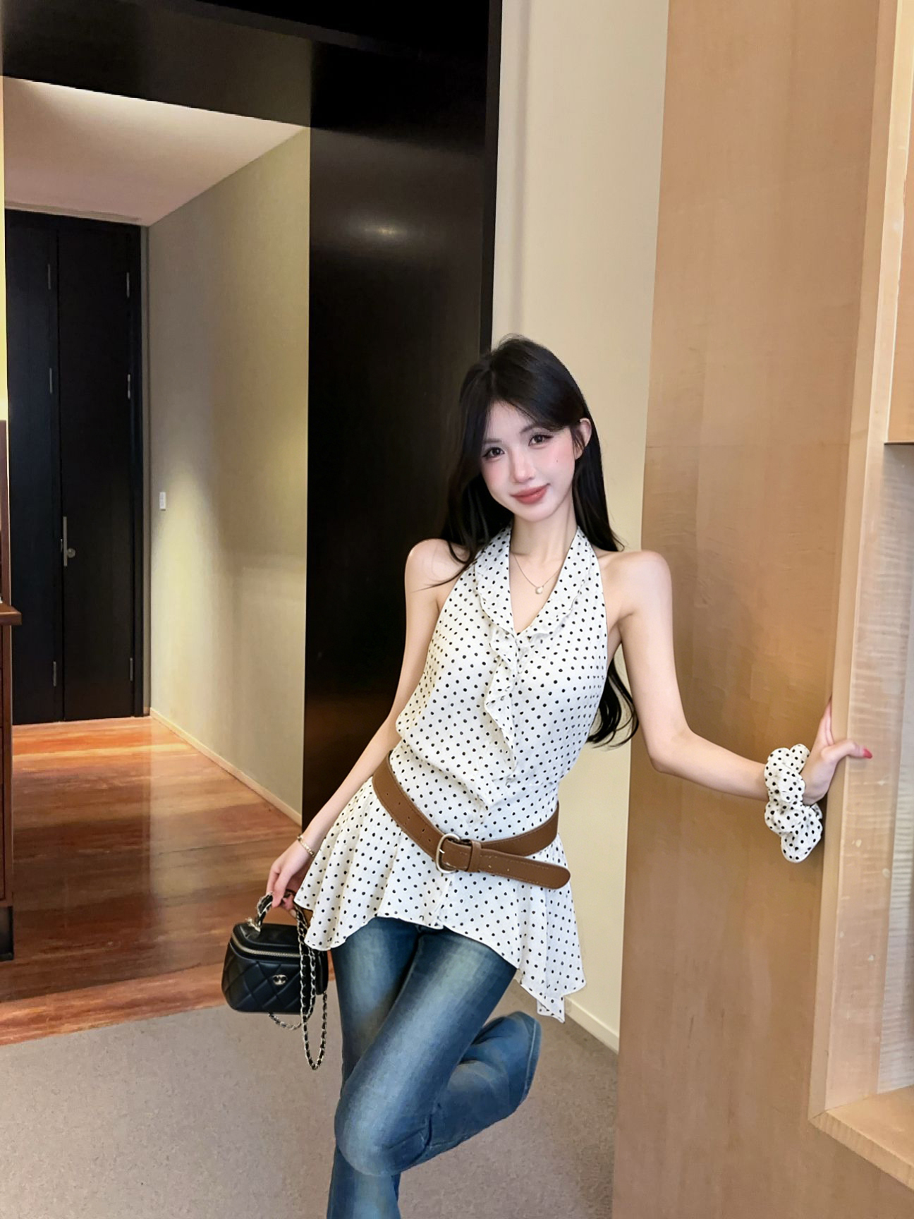 실사 새로운 핫걸 고유 한 디자인 센스 행침 목 오프숄더 레오파드 무늬 허리 수축 조끼 맨위 여성 헤드 플라워 벨트