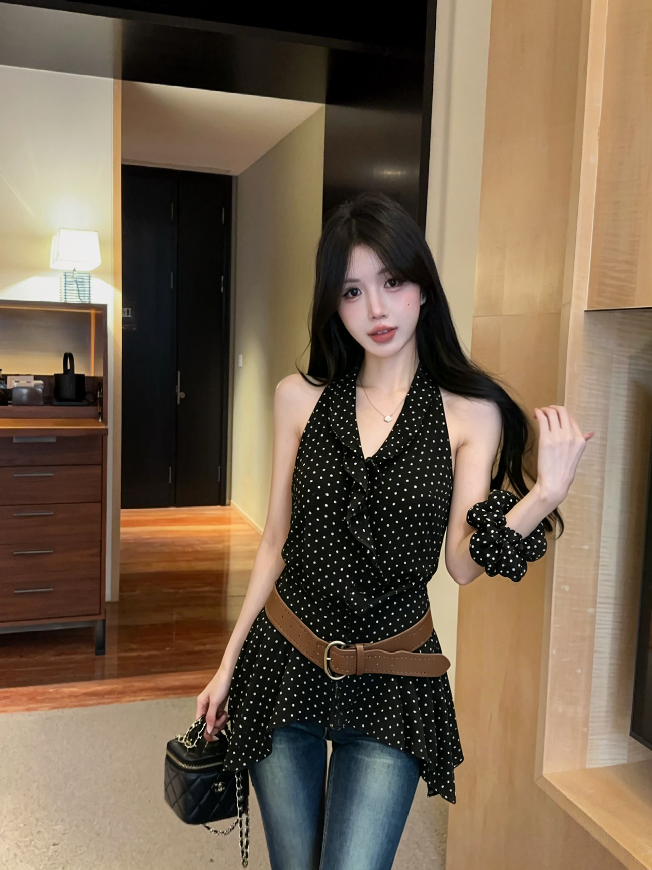 실사 새로운 핫걸 고유 한 디자인 센스 행침 목 오프숄더 레오파드 무늬 허리 수축 조끼 맨위 여성 헤드 플라워 벨트