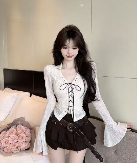 실사 새로운 자이언트 잘 생긴 순수한 욕망 핫걸 고유 한 디자인 센스 단추 구멍 레이스업 나팔 소매 맨위 여성