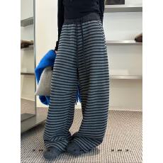 批发<b class='q'>条纹</b>加绒羊绒<b class='q'>阔腿裤</b>女2025冬季新款时尚巨好看高腰直筒休闲<b class='q'>裤</b>