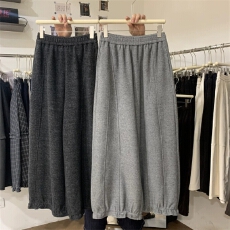 批发初吾<b class='q'>家</b>26新款日系木耳边束脚花苞灯笼裤宽松垂坠感阔腿裤