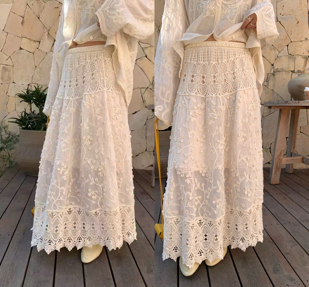 고급 센스 무거운 작업 자카드 레이스 반신 스커트 여성 2026 새로운 화이트 3 차원 꽃 한 마디 롱 스커트