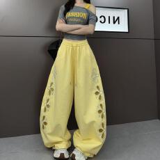 批发2026年夏季<b class='q'>原创</b>设计刺绣镂空小众潮酷阔腿弯刀休闲裤