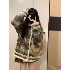 批发日系复古格纹设计感小众毛呢外套女冬季宽松加厚羊羔毛呢子大衣潮
