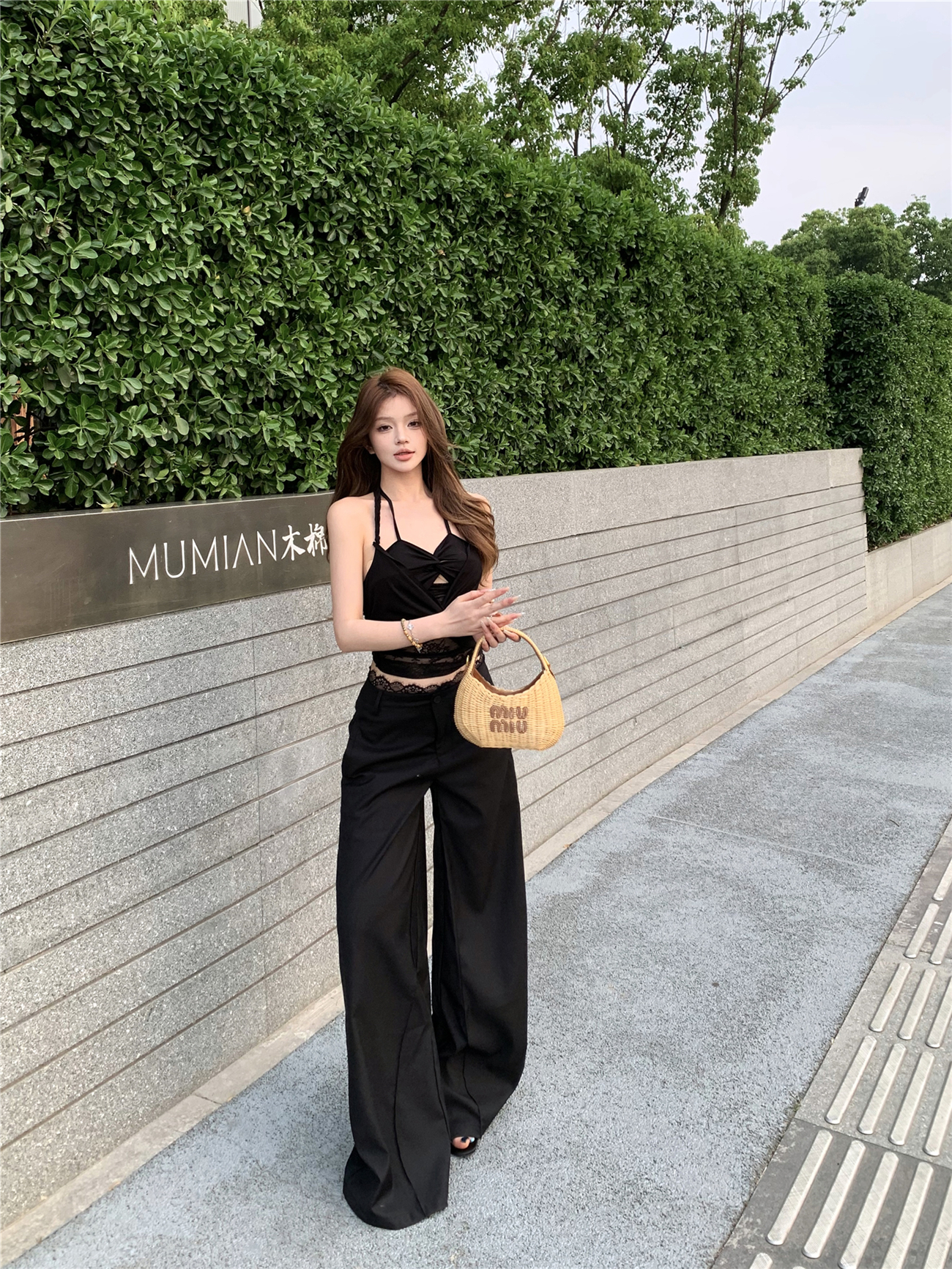 실사 레이스 조각 슬림해 보이는 디스플레이 높음 넓은 다리 정장 바지 세트 여성 행침 목 시스루 섹시함 캐미솔 트렌디