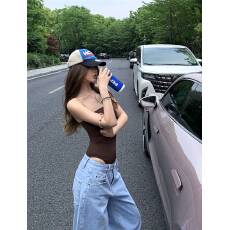 批发实拍  热辣美式<b class='q'>抹胸</b>外穿连体上衣女街头松弛感百搭阔腿直筒牛仔裤