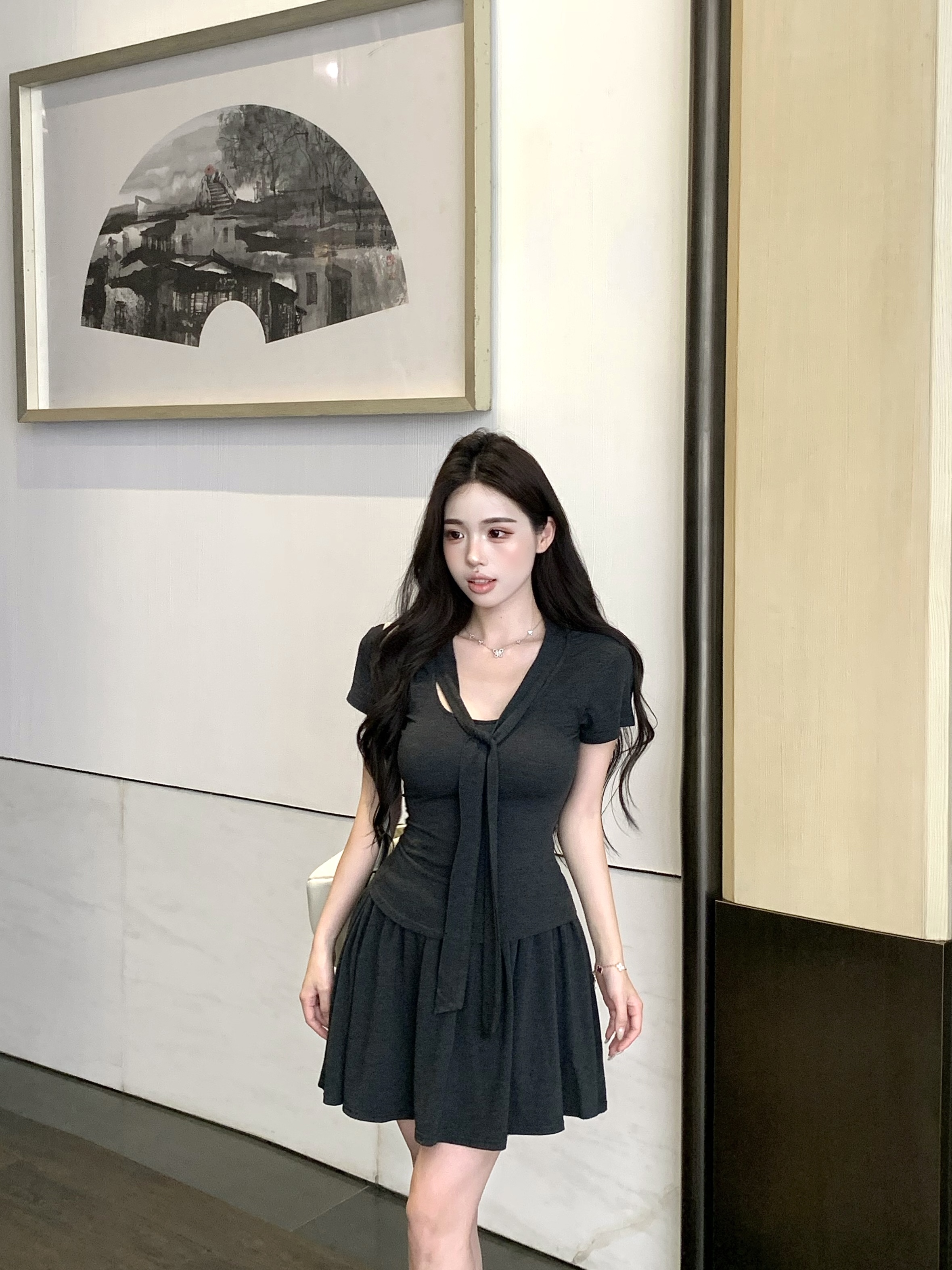 FA36194# 超柔裸肤感系带针织短袖T恤百褶半身裙减龄时尚套装两件套  服裝批發女裝批發服飾貨源