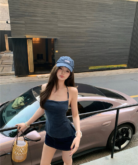 실사 핫걸 데님 세트 여성 여름 섹시함 백리스 행침 목 맨위 노출 방지 치마바지 투피스 세트 트렌디