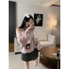 批发学姐慵懒风一字领<b class='q'>宽松</b>减龄连帽卫衣女百搭百褶裙套装潮