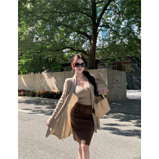 批发修身吊带<b class='q'>宽松</b>慵懒针织开衫两件套女复古高腰麂皮绒半身裙