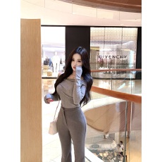 实拍 高级灰超绝质感显瘦显身材微喇裤+设计感一字肩灰色长袖上衣