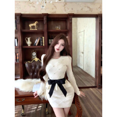 实拍 千金感手工钉钻菱形提花针织上衣+黑色蝴蝶结腰封+针织半裙