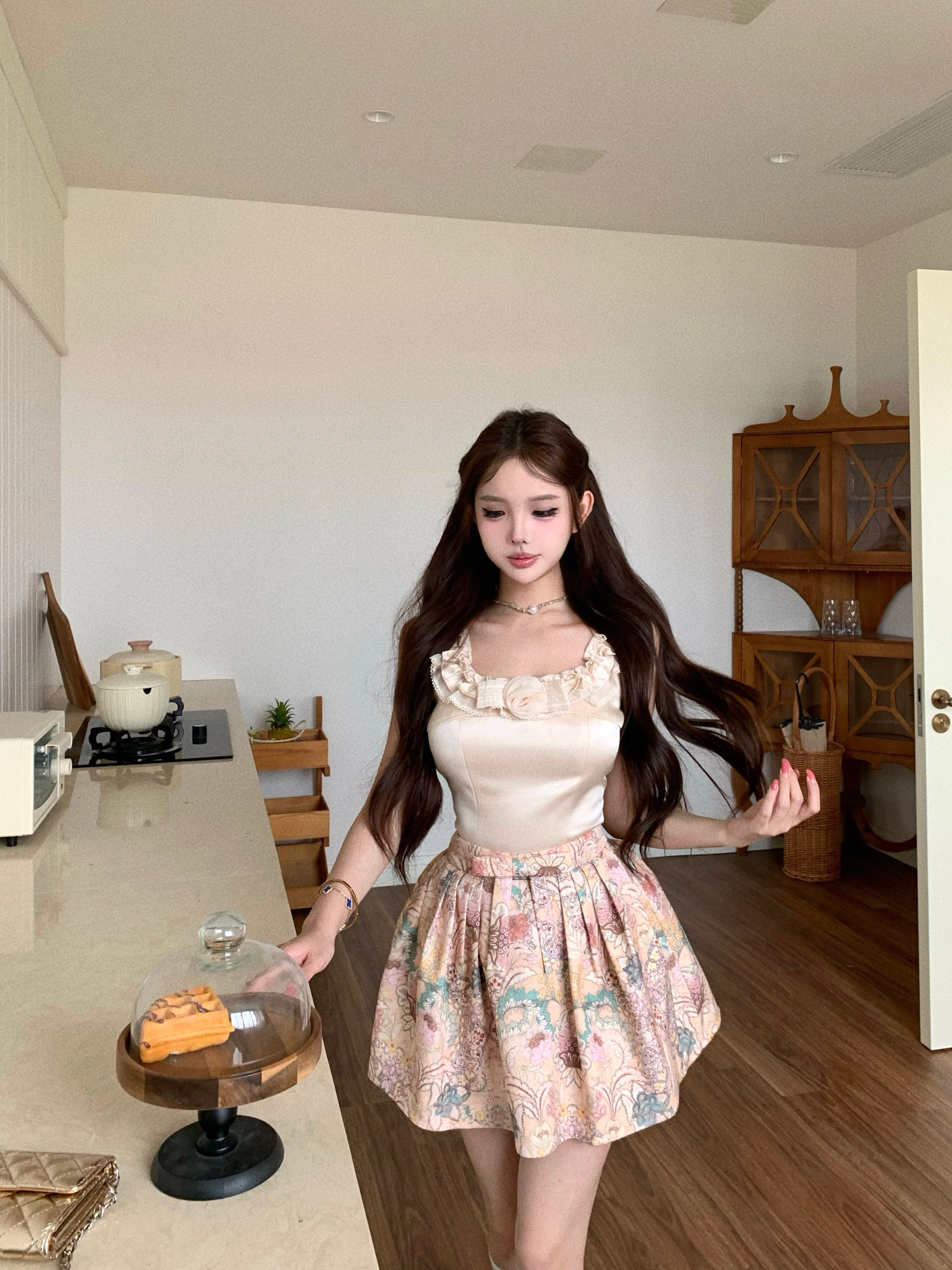 실사 달콤함 소녀 천 골드 센스 프릴 칼라 나비 매듭 절묘한 맨위 레트로 꽃무늬 퍼프 꽃밭 반 스커트