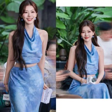 批发一枝南南同款蓝色缎面印花性感露背挂脖<b class='q'>长裙</b>夏季纯欲风姐感<b class='q'>连衣裙</b>