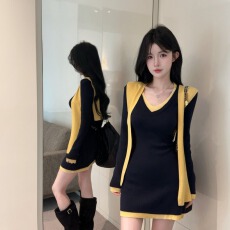 批发实价实拍韩系<b class='q'>撞色</b>披肩V领针织<b class='q'>连衣裙</b>女秋冬时尚修身显瘦包臀短裙