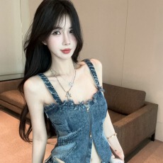 批发实价实拍新款甜酷辣妹时尚美式水洗设计感百搭显瘦牛仔背心上衣女