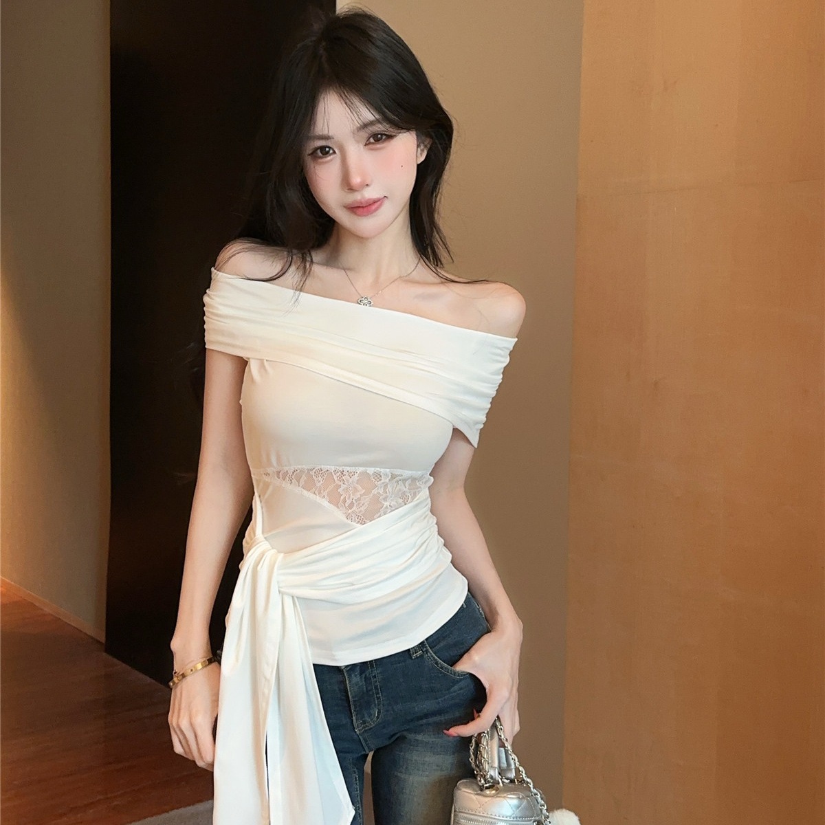 실사 정가 순수한 욕망 바람 반팔 비스듬한 어깨 레이스 홀로우 아웃 티셔츠 디자인 센스 리본 몸매 가꾸기 슬림해 보이는 맨위