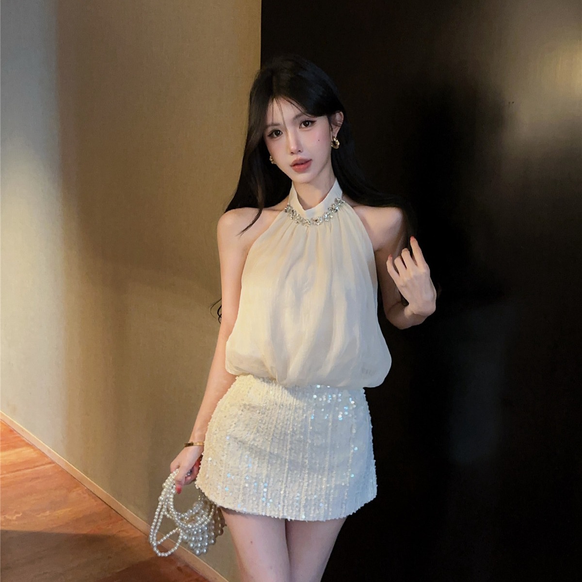 실사 정가 스와로브스키 행침 목 조끼 핫걸 디자인 센스 백리스 민소매 꽃밭 맨위 구슬 조각 반신 치마 세트