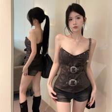 批发实价实拍秋季新款复古辣妹重工显瘦修身裹胸气质款皮PU抹胸