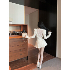 批发实拍实价 甜辣精致拼<b class='q'>蕾丝</b>露背假两件上衣百褶绒面半裙女冬<b class='q'>套装</b>