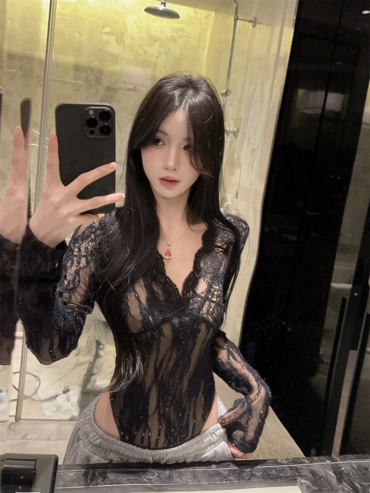 실사 정가 V넥 레이스 순수한 욕망 디자인 센스 레이스 셔츠 올인원 의류 여성 이른 봄