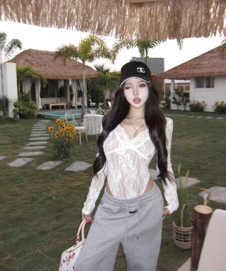 실사 정가 V넥 둘 착용 레이스 순수한 욕망 디자인 센스 레이스 셔츠 올인원 의류 여성 이른 봄
