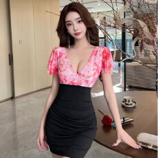 批发粉墨撞色 V 领包臀裙 纯欲风收腰显瘦夜场聚会性感短裙