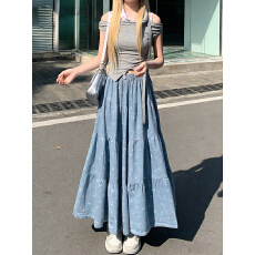 批发实拍时髦韩系蝴蝶结印花松紧高腰牛仔显瘦大摆裙百褶拖地半身长裙