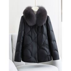 批发已出货皮羽绒服女短款2025冬新款加厚狐狸毛领皮草妈妈海宁皮衣