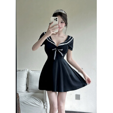 批发实拍短款制服风收腰翻领短袖连衣裙