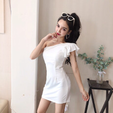 批发模特实拍性感<b class='q'>夜店</b>单肩斜边不规则裙摆修身显瘦包臀<b class='q'>连衣裙</b>